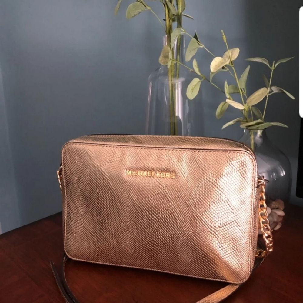 Micheal Kors crossbody